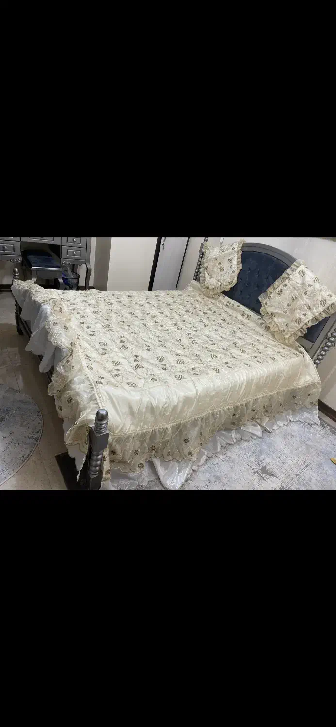 رو‌تختی دو نفره اصلا نو|سرویس روتختی|شاهین‌شهر, عطار|دیوار