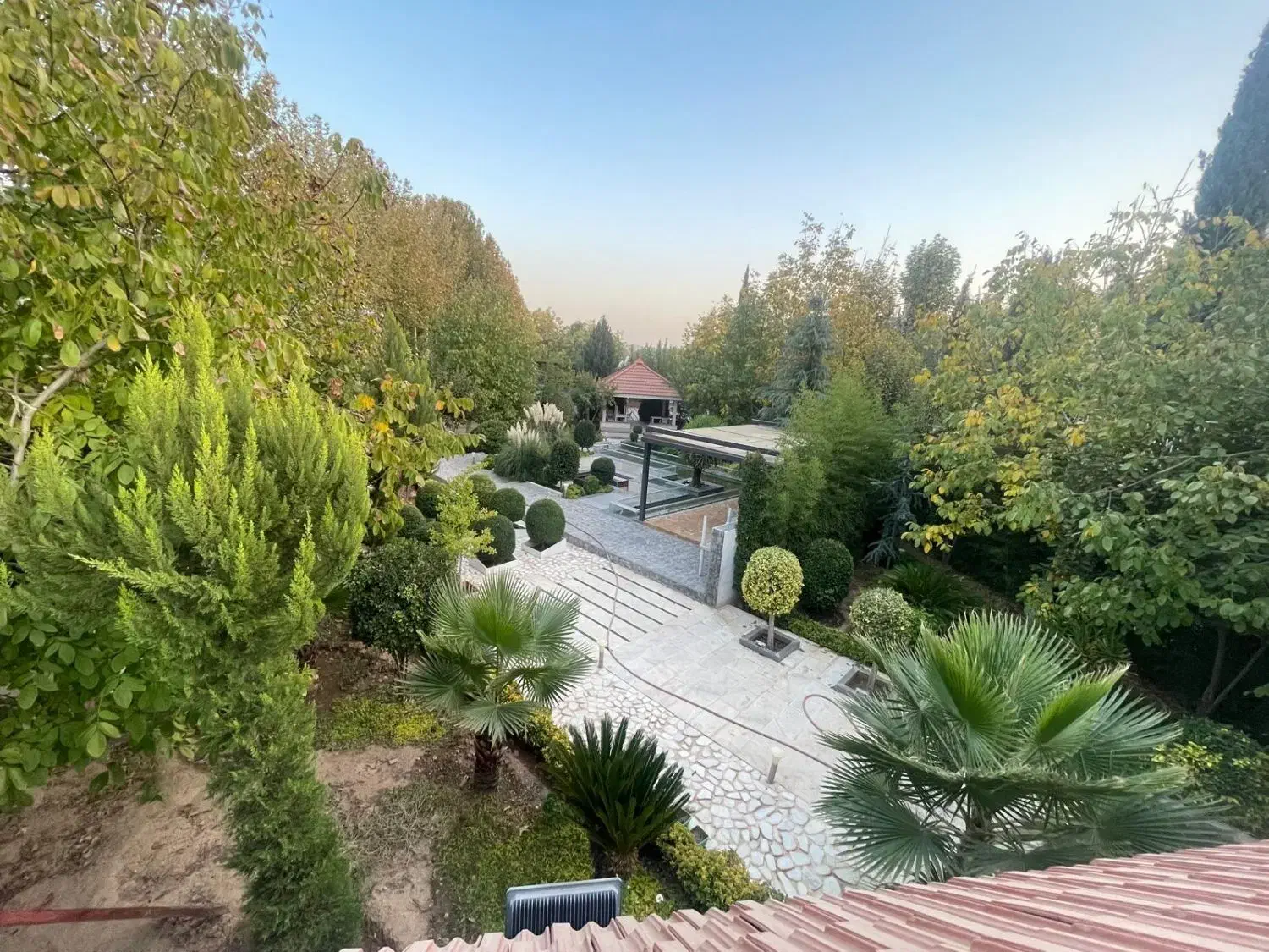 اجاره باغ ویلا گویم|اجارهٔ کوتاه‌مدت ویلا و باغ|شیراز, گویم|دیوار