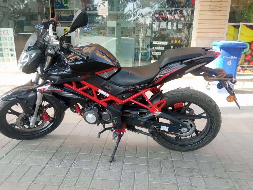 موتوربنلی 150نیوفیس|موتورسیکلت|اصفهان, مهدی آباد|دیوار