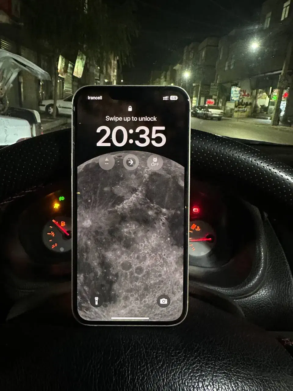 ایفون۱۳نرمال|موبایل|اندیشه, اندیشه فاز ۱|دیوار