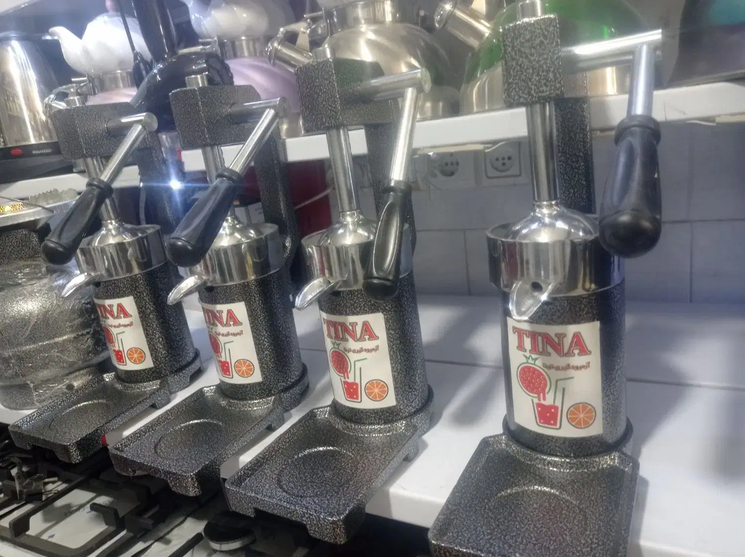 آب انارگیر و پرتقال گیر دستی|آبمیوه‌گیر و آب‌مرکبات‌گیر|بجنورد, |دیوار