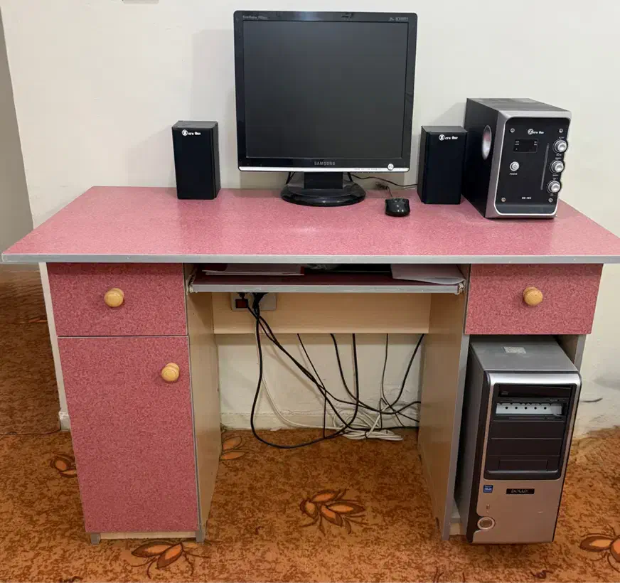 میز کامپیوتر سالم و جادار|میز تحریر و کامپیوتر|اهواز, شهرک نفت|دیوار