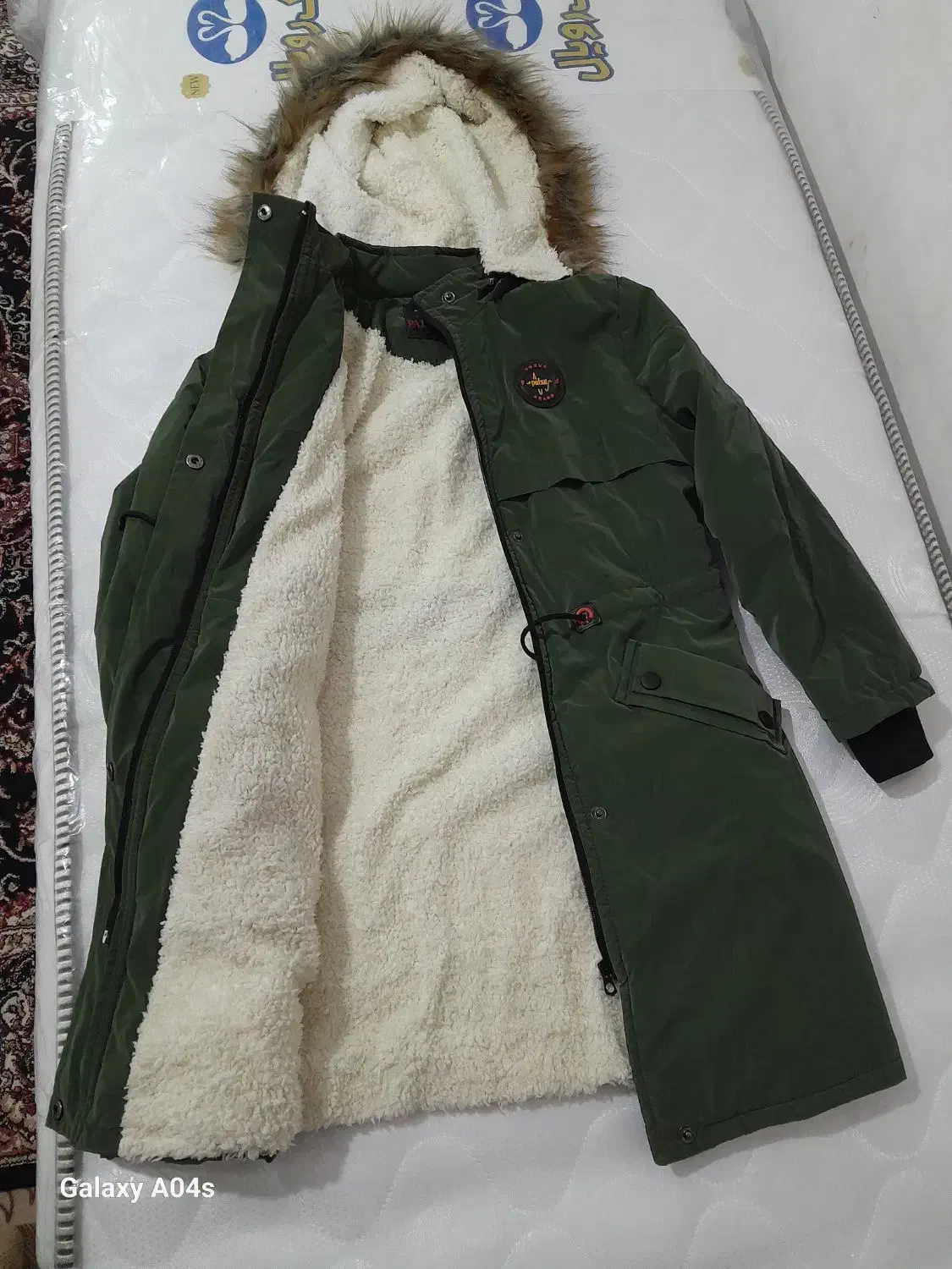 کاپشن بارونی نونو|لباس|خزل, |دیوار