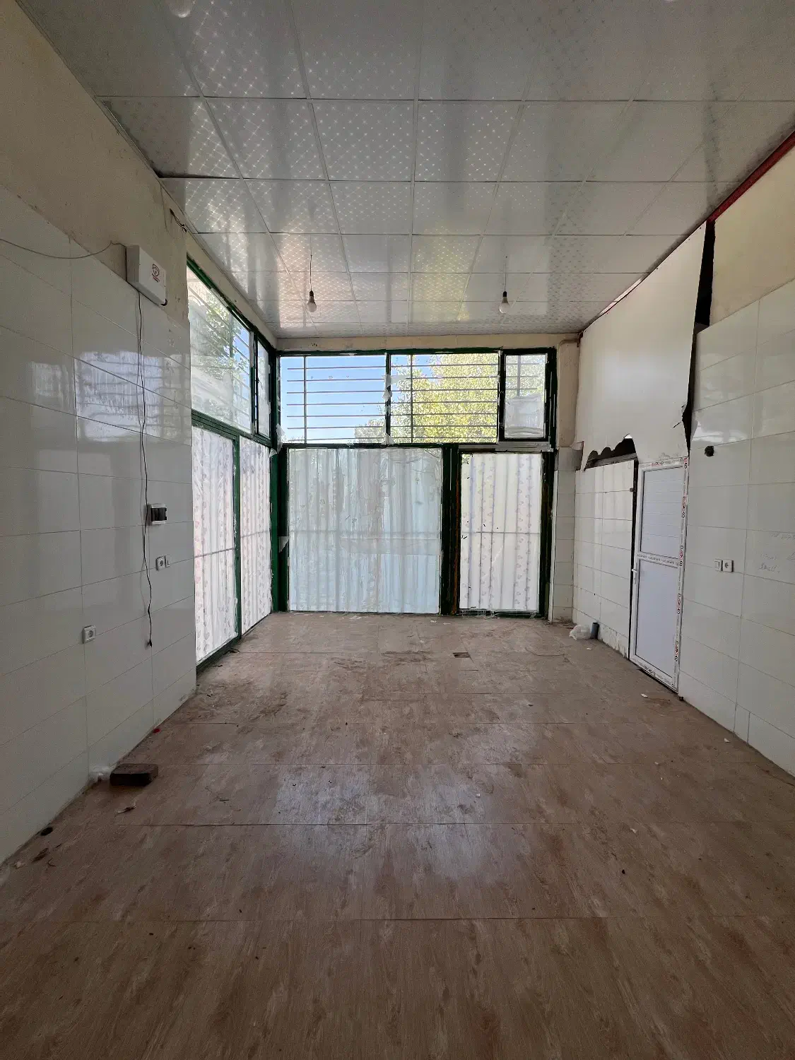 اجاره سالن سوله انبار کارگاه ۴۰ متر ماهدشت|اجارهٔ دفتر صنعتی، کشاورزی، تجاری|محمدشهر, محمدشهر|دیوار