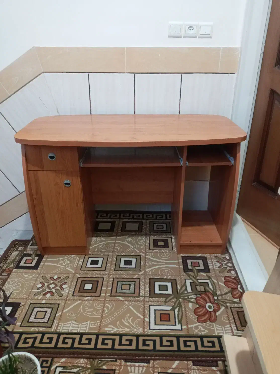 میز و دکور آرایشی|آینه|گلپایگان, |دیوار