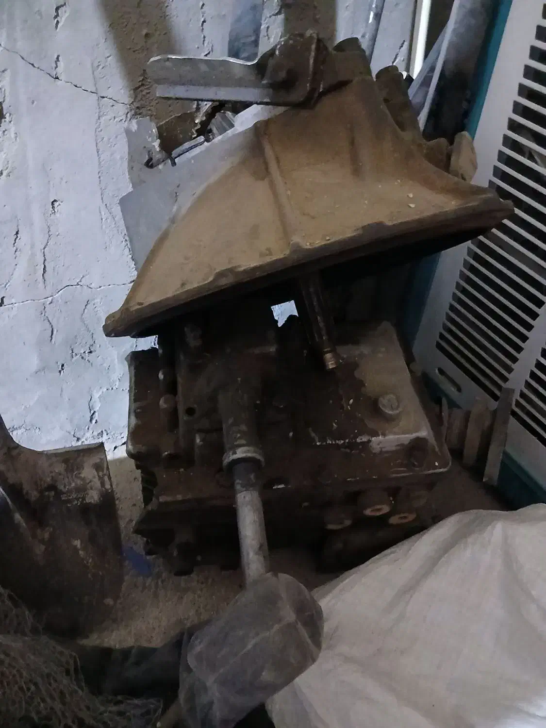 باک و یک گیربکس|قطعات یدکی و لوازم جانبی|هامون, |دیوار