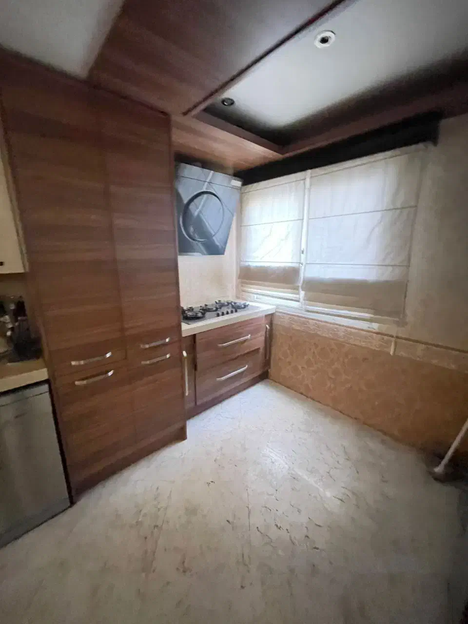 250متر 3خواب * بدون ودیعه * گلهای جردن ، مبله کامل