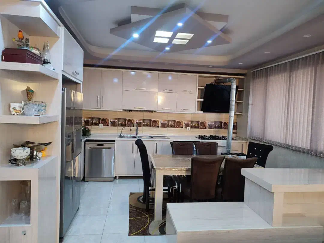 فروش واحد سه خوابه ۱۵۰ متری بلوار معلم|فروش آپارتمان|بندر انزلی, معلم|دیوار