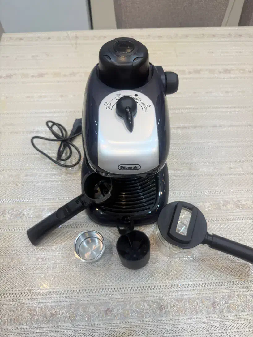 قهوه ساز خانگی دلونگی|سماور، چایساز، قهوهساز|خرمشهر, |دیوار