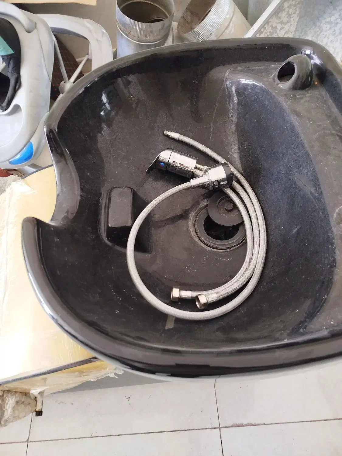 سرشور باشیرکامل|آرایشگاه و سالن‌های زیبایی|اهر, |دیوار