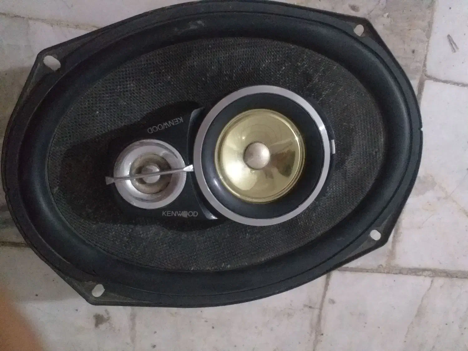 باند ماشین|صوتی و تصویری|اقبالیه, |دیوار