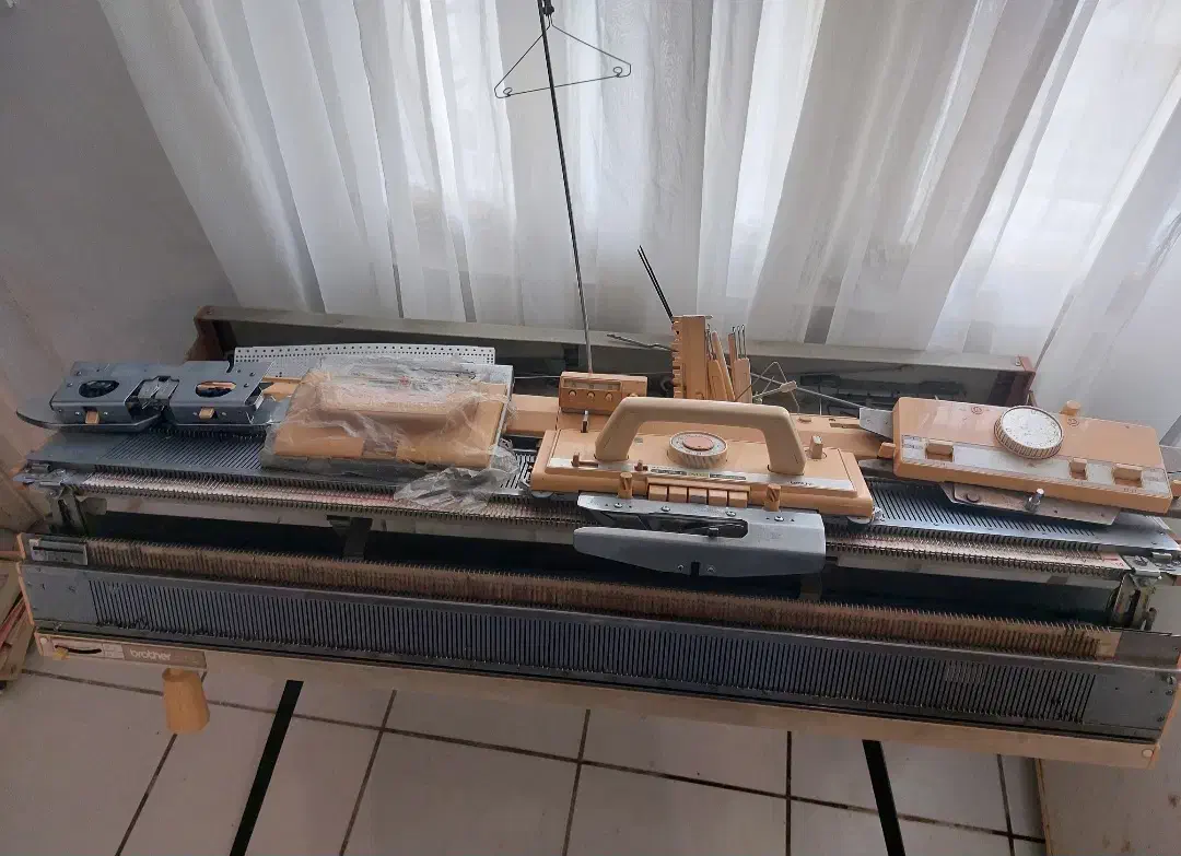 ماشین بافندگی|لوازم خیاطی و بافتنی|بندر انزلی, کوی واحدی|دیوار