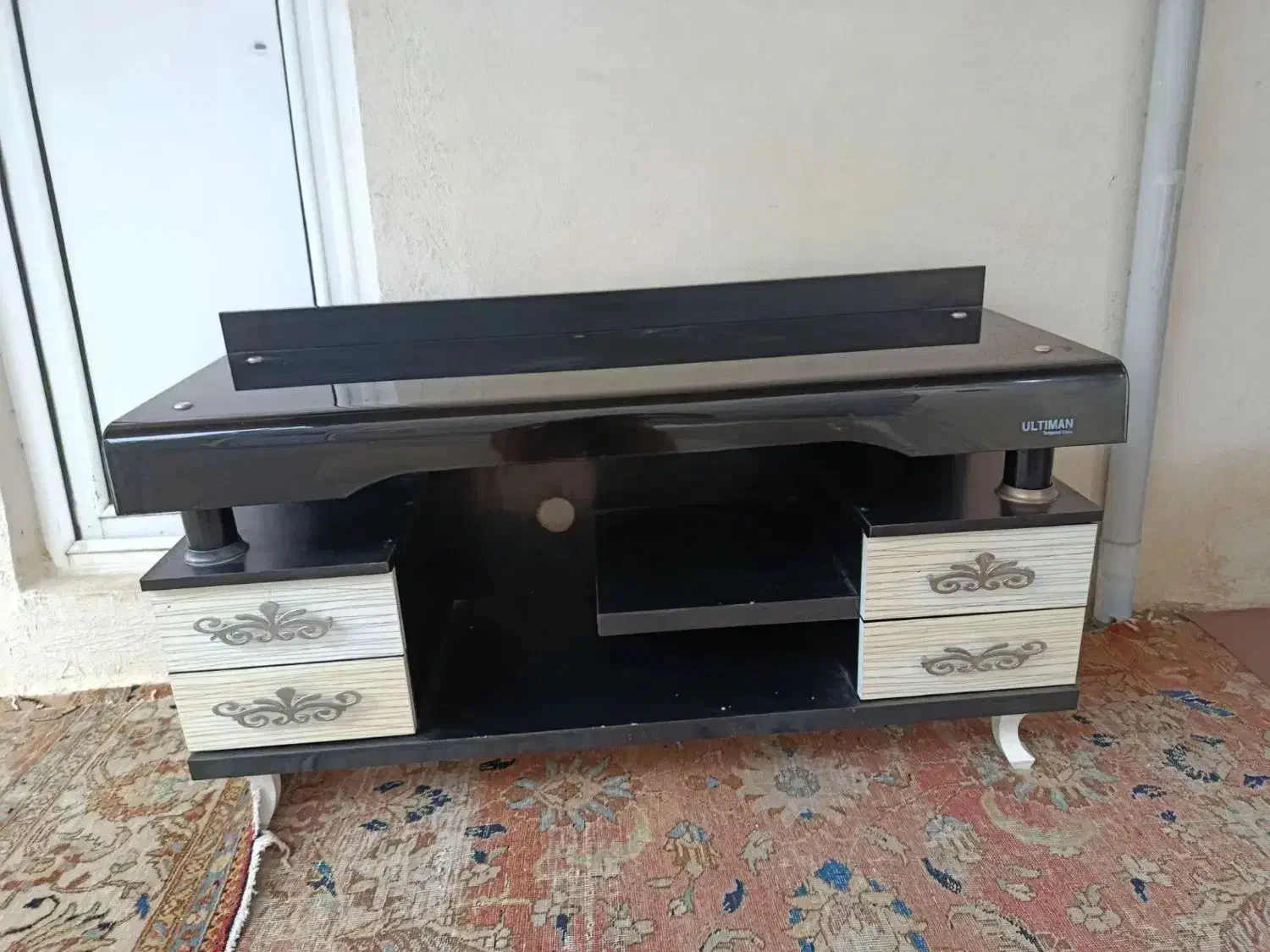 فروش میز تلویزیون تازه وتمیز|میز تلویزیون|مشگین شهر, |دیوار