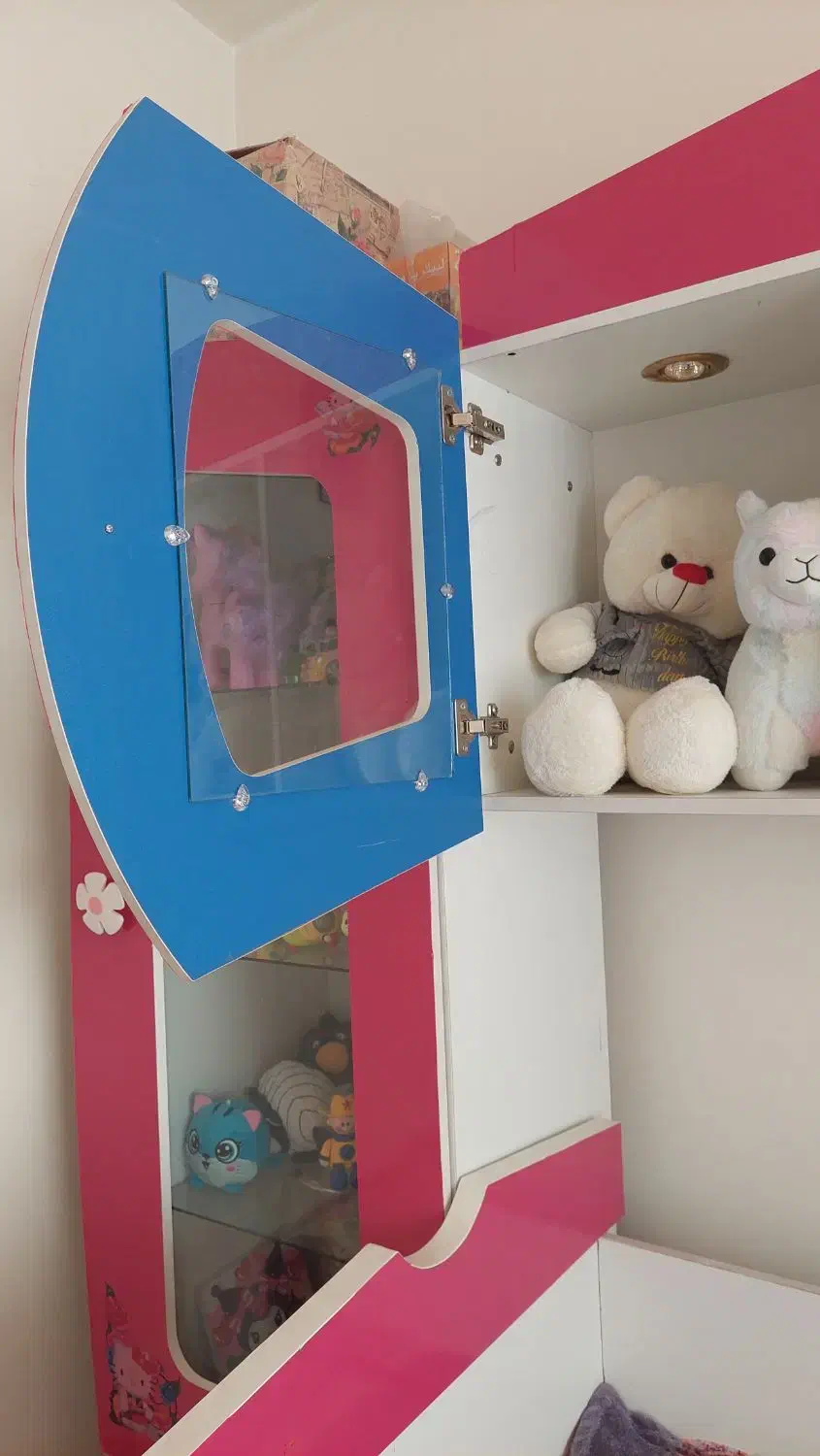 تخت و کمد کودک|تخت و سرویس خواب|بیرجند, |دیوار