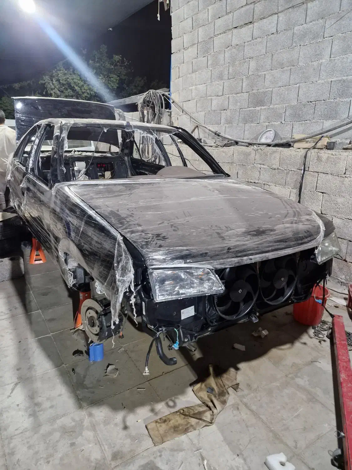 پژو ۴۰۵ تصادفی مدل ۸۸ (جهت تعویض اتاق)|خودرو سواری و وانت|خمینیشهر, |دیوار