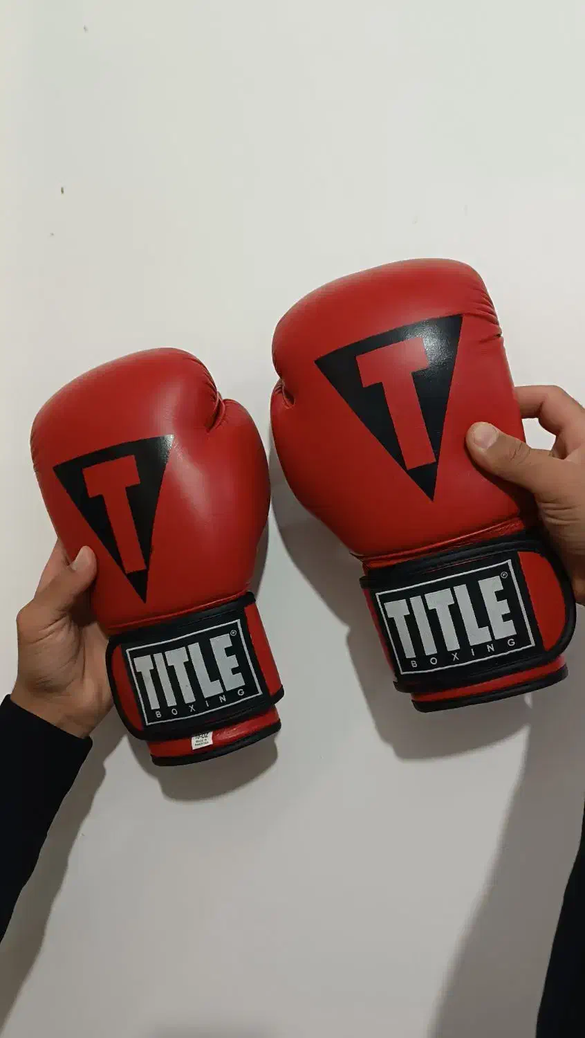 دو جفت دستکش بوکس چرم درجه ۱ نو آکبند و باند۵متری|تجهیزات ورزشی|بروجرد, |دیوار