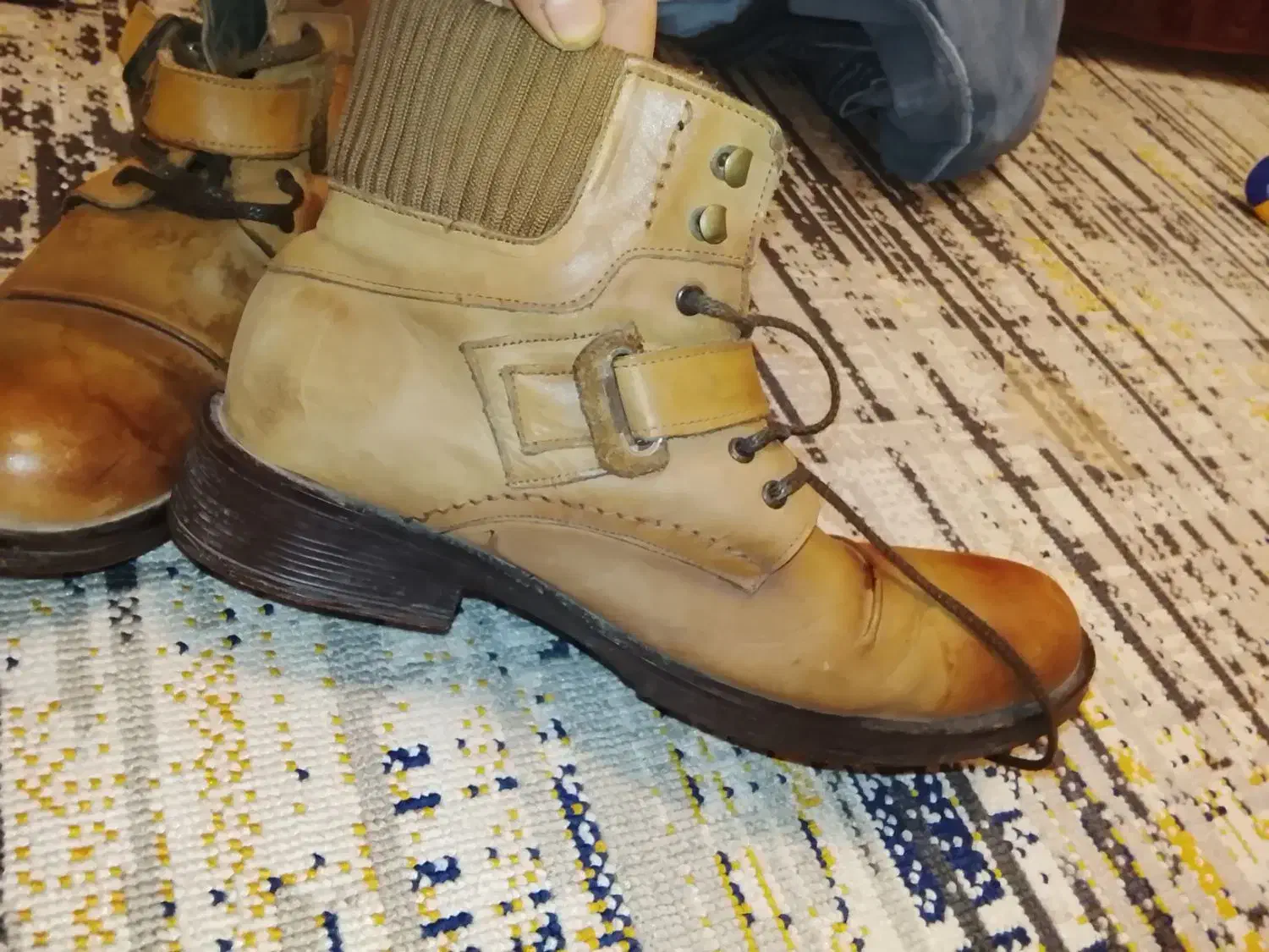 بوت یا پوتین چرمی اصل سایز 43|کیف، کفش، کمربند|بروجرد, |دیوار