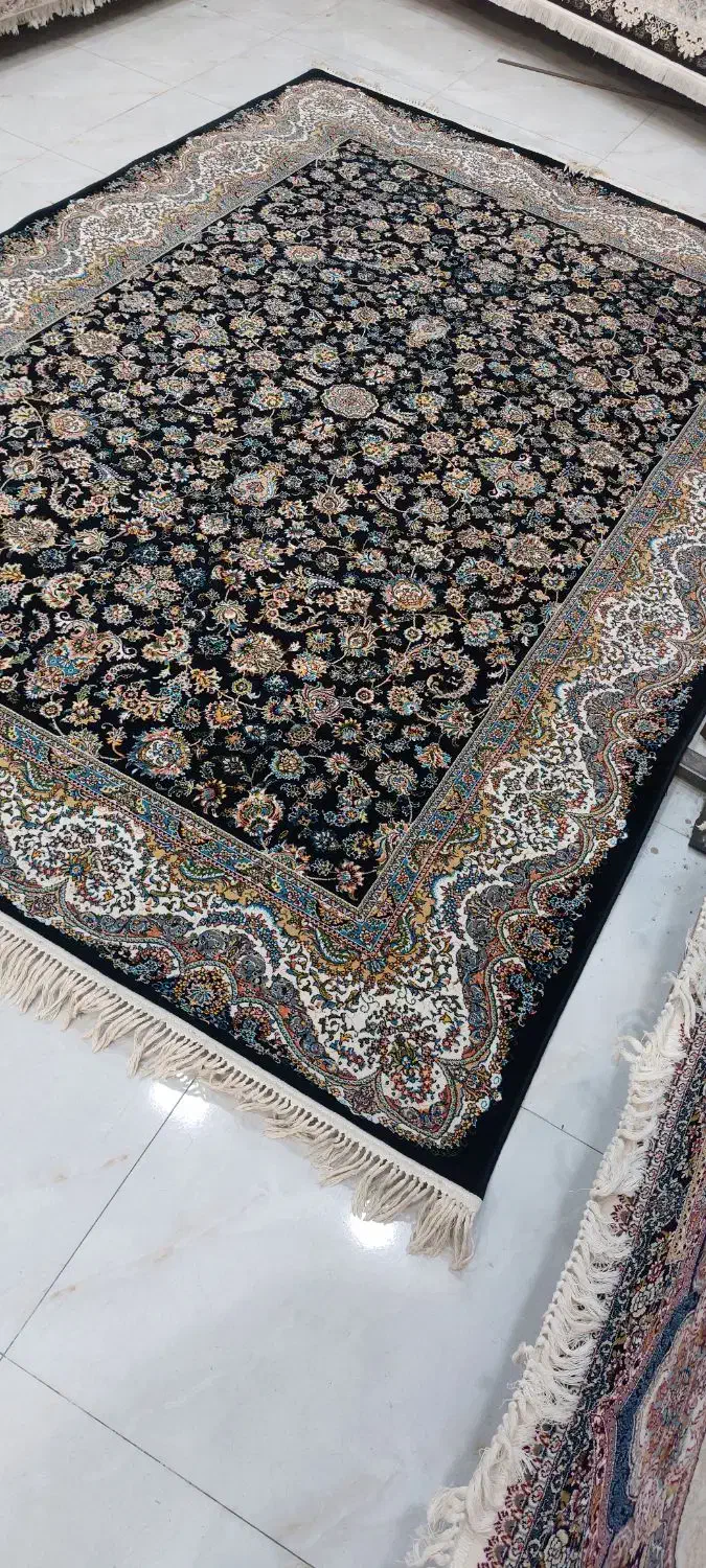 ۲ تخته فرش ۶متری اصل ۷۰۰ شانه تراکم ۲۵۵۰|فرش|نسیمشهر, |دیوار