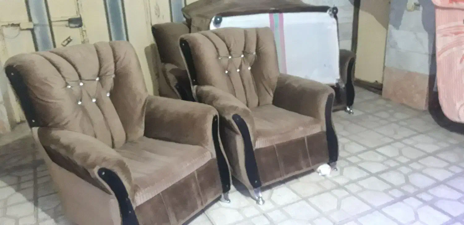 مبل کار کرده|مبلمان خانگی و میز عسلی|سبزوار, شرق کال عیدگاه|دیوار