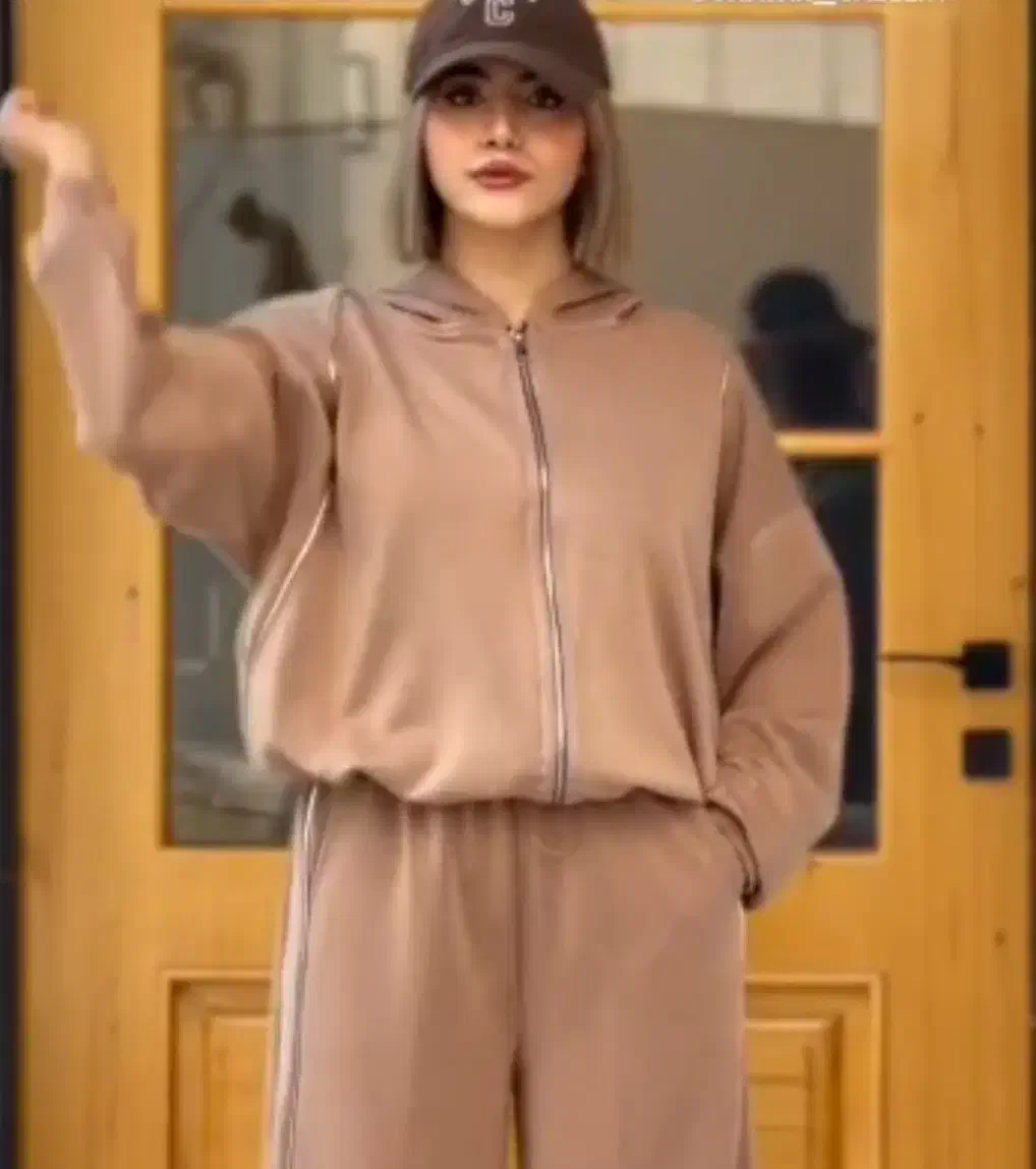 ست بامبر مازراتی|لباس|دوگنبدان, |دیوار