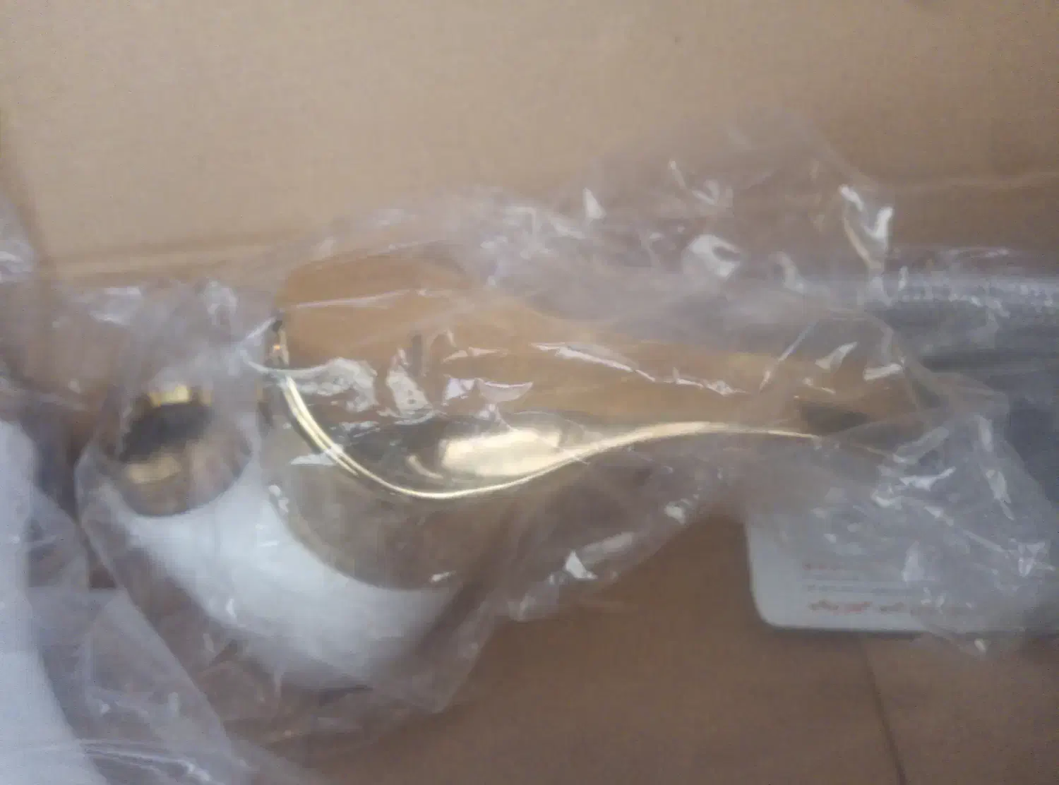 شیر روشویی ظرفشویی/نو/سفید طلایی/پلمب/زیرفی|لوازم سرویس بهداشتی|شیراز, قدوسی شرقی|دیوار