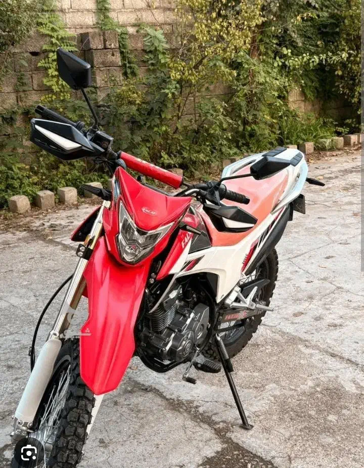 موتور فلات 1404|موتورسیکلت|سقز, |دیوار