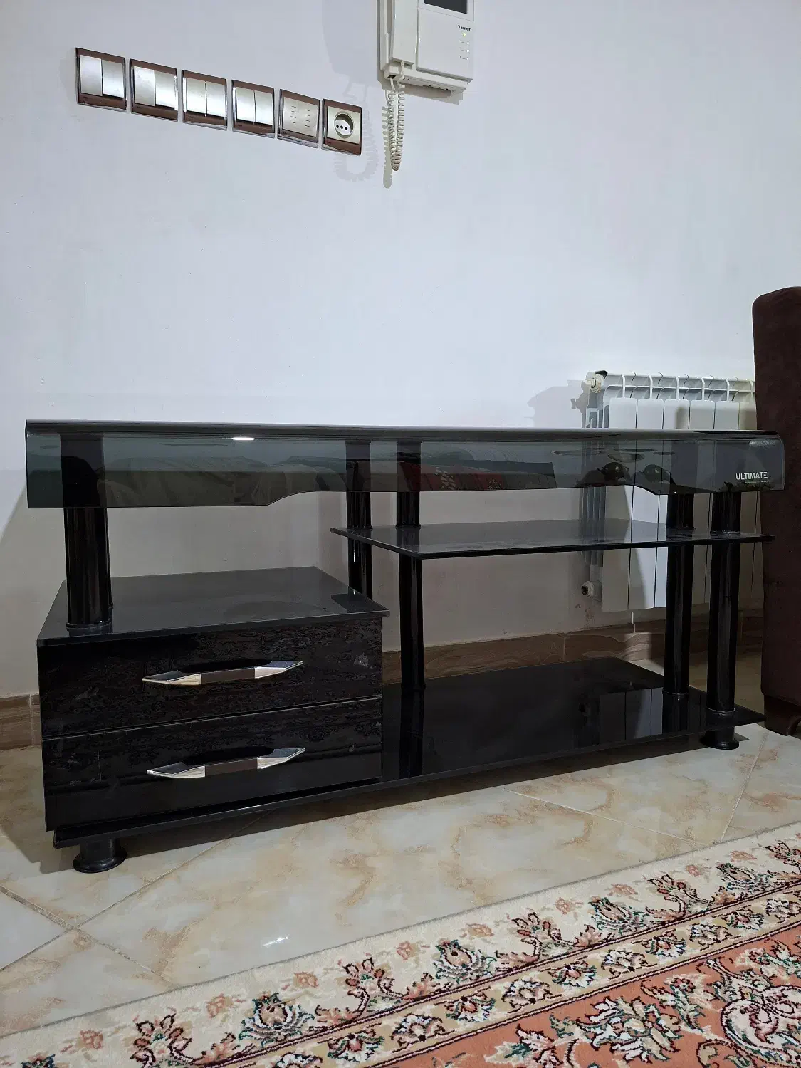 میز تلویزیون شیشه ای|میز تلویزیون|رشت, دروازه لاکان|دیوار