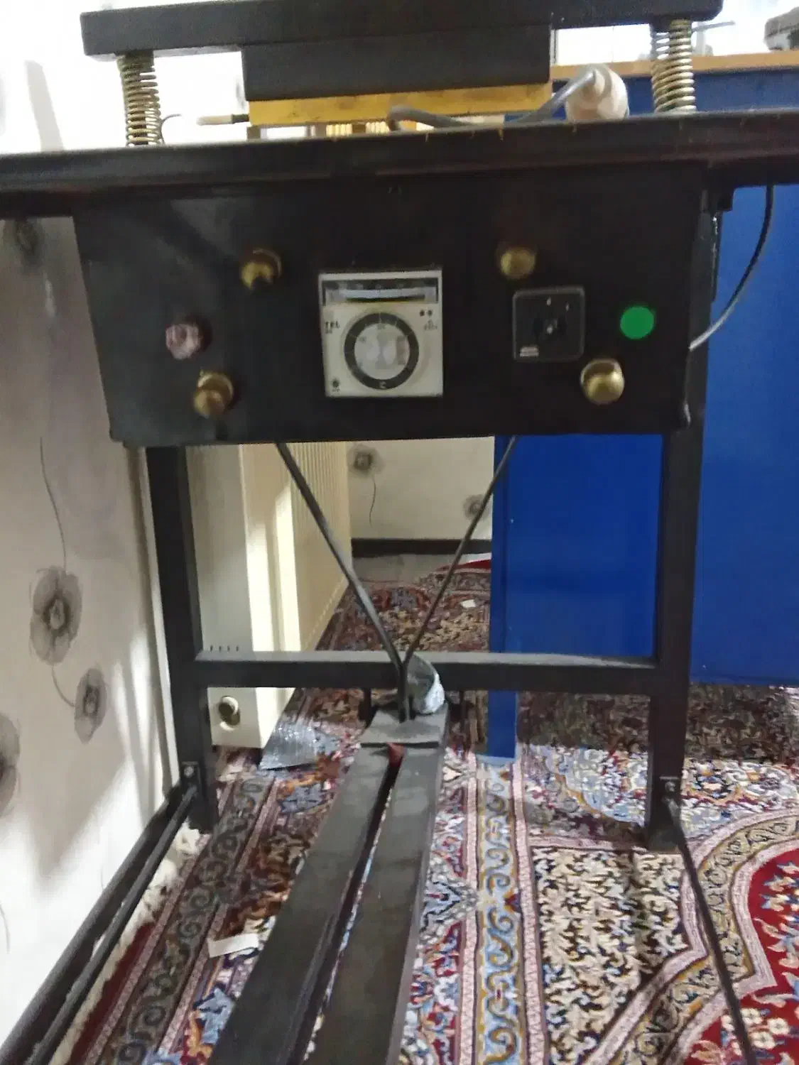 دستگاه بافت اسکاج و پرس حرارتی|چرخ خیاطی و ریسندگی|صدرا-فارس, فاز ۱|دیوار