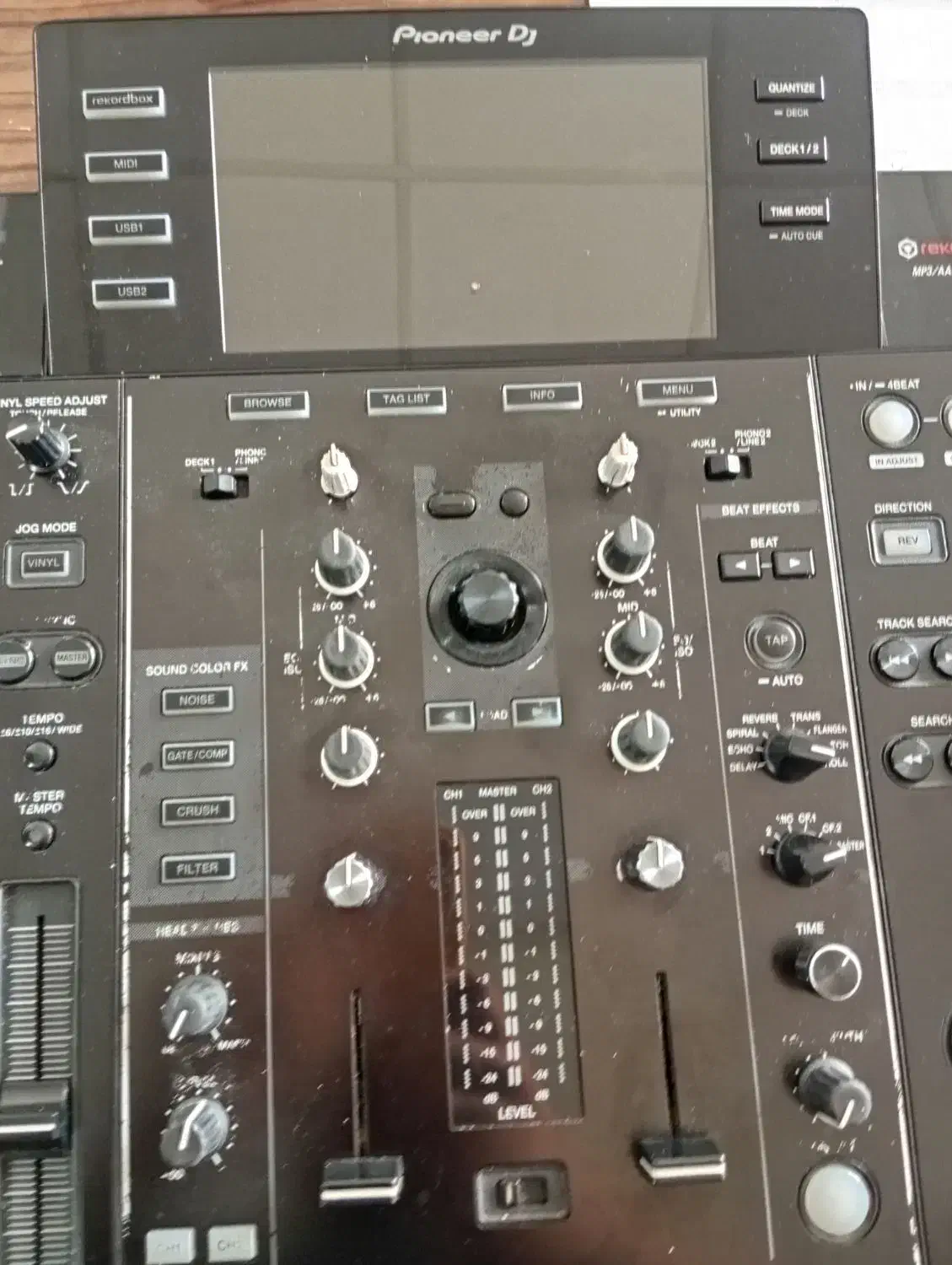 دستگاه دیجی rx1|آلات موسیقی|اندیشه, اندیشه فاز ۳|دیوار