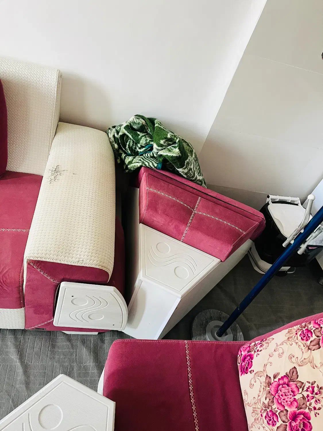 مبل ۷ نفره چوب و پارچه|مبلمان خانگی و میز عسلی|بندر دیر, |دیوار