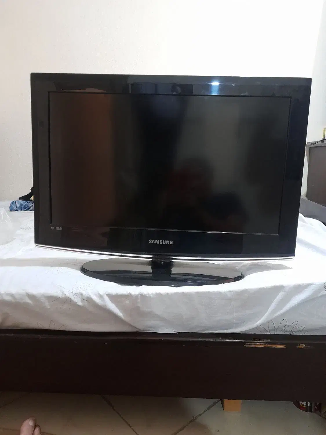 تلویزیون ال سی دی سامسونگ ۲۶پلاسما|تلویزیون و پروژکتور|پرند, فاز ۶|دیوار