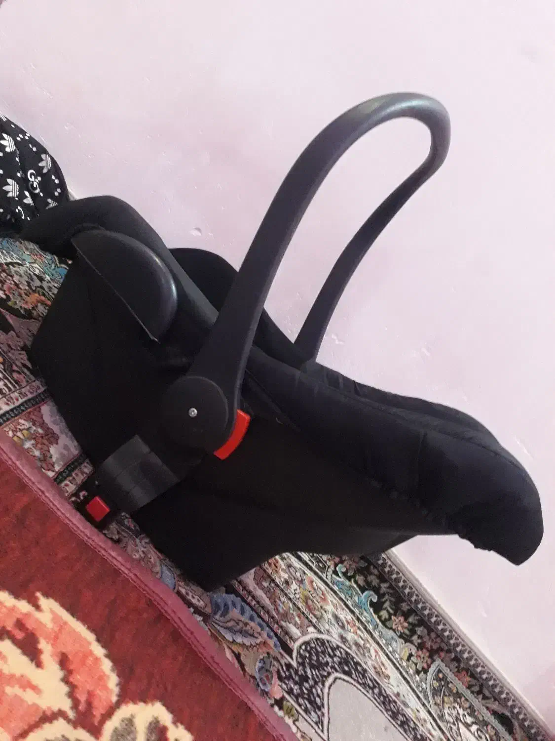 کریر درحد نو|تخت و صندلی بچه|رشت, انصاری|دیوار