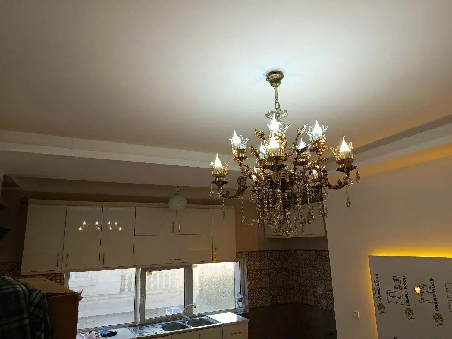 نصب انواع لوستر|خدمات پیشه و مهارت|قزوین, |دیوار