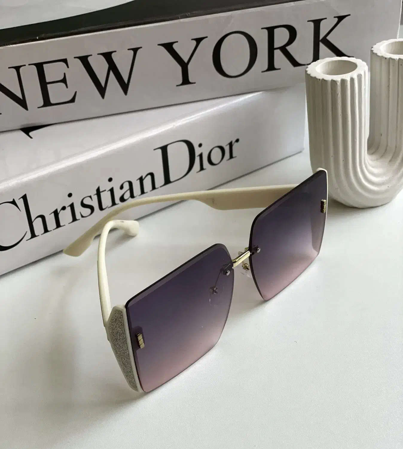 عینک آفتابی بنفش|زیورآلات و اکسسوری|قم, زند آباد|دیوار