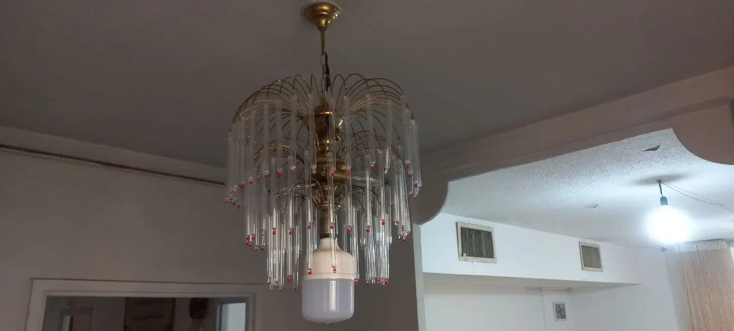 لوستر بزرگ و کوچک|لوستر و چراغ آویز|شیراز, گلدشت معالی‌آباد|دیوار