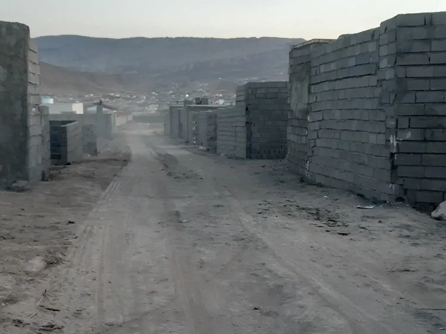 فروش یک قطع زمین ۳۰۰متری با مجوزساخت|فروش زمین و ملک کلنگی|ایوانکی, |دیوار