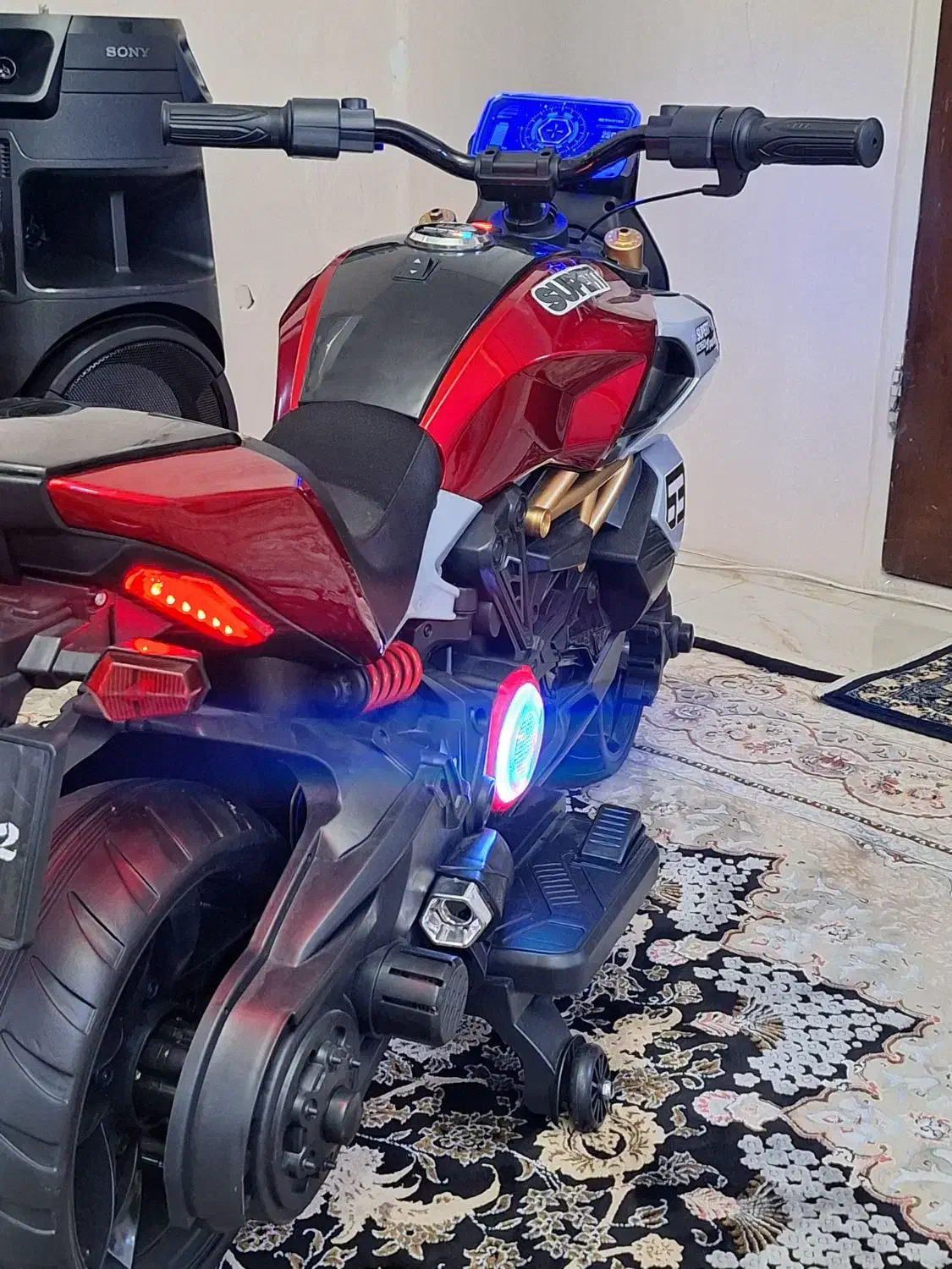 موتور شارژی دو موتوره در حد|اسباب‌‌بازی|اسلام‌شهر, شهرک لاله|دیوار