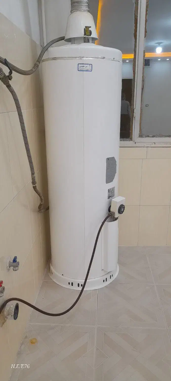 آبگرمکن ایستاده لورچ|آبگرمکن، پکیج، شوفاژ|ملایر, |دیوار