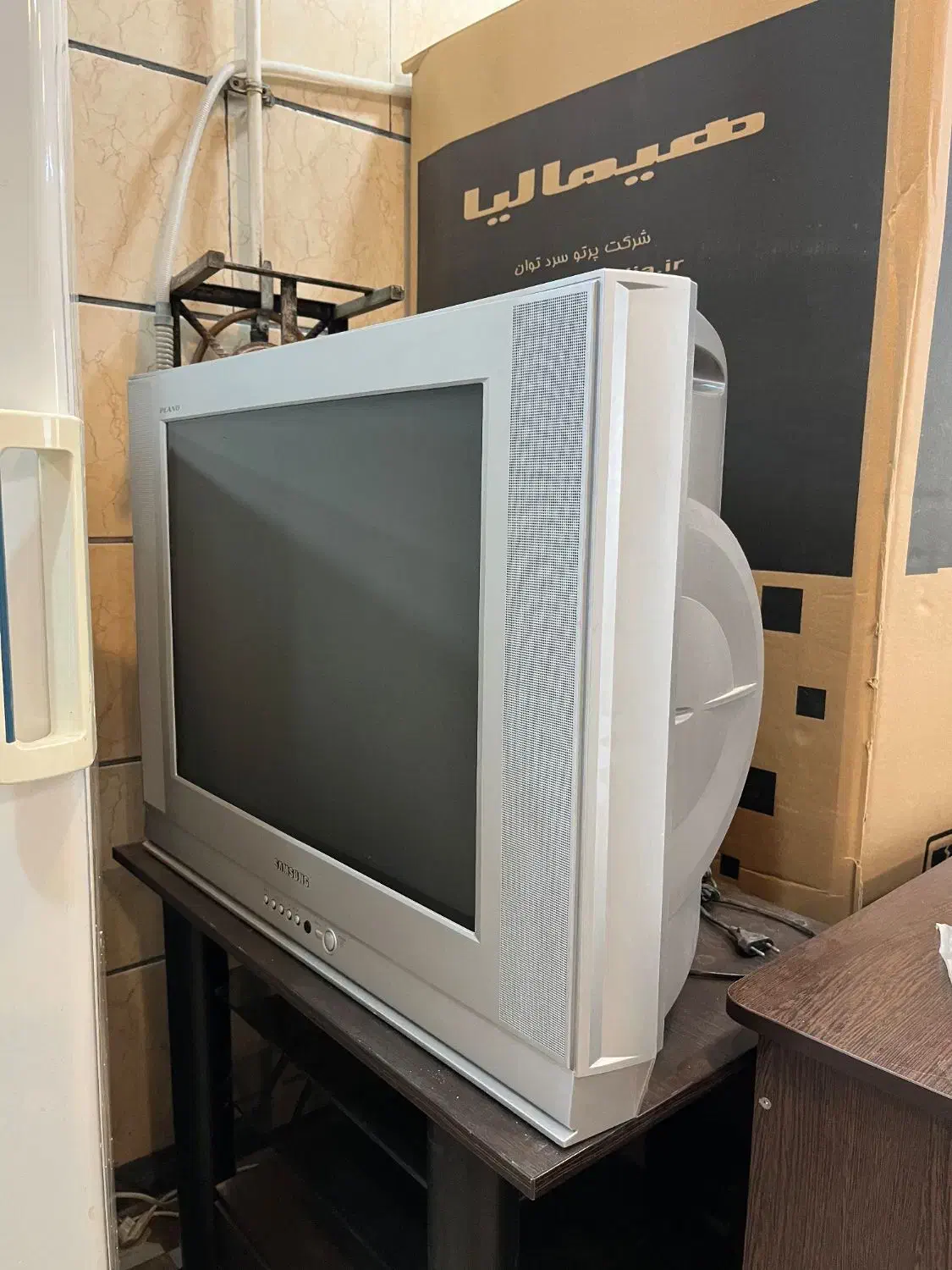 فروش تلویزیون و زیر تلویزیونی|تلویزیون و پروژکتور|رامهرمز, |دیوار
