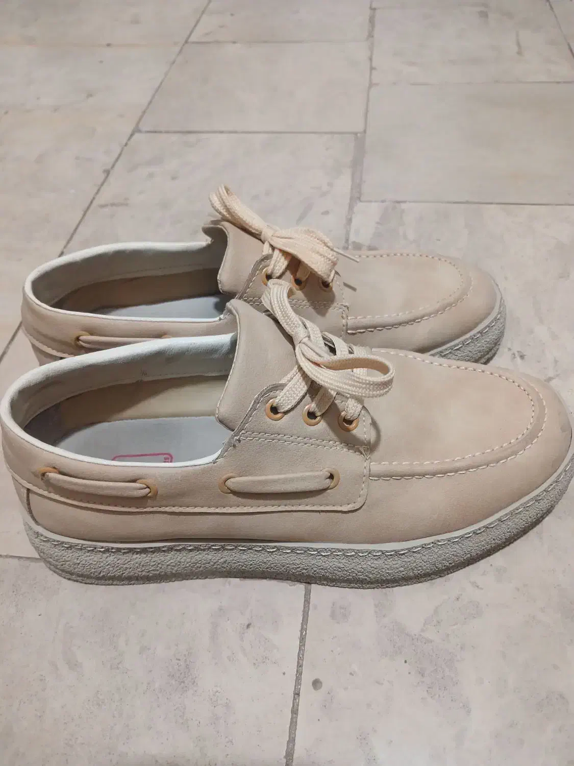 کفش|کیف، کفش، کمربند|بیرجند, |دیوار