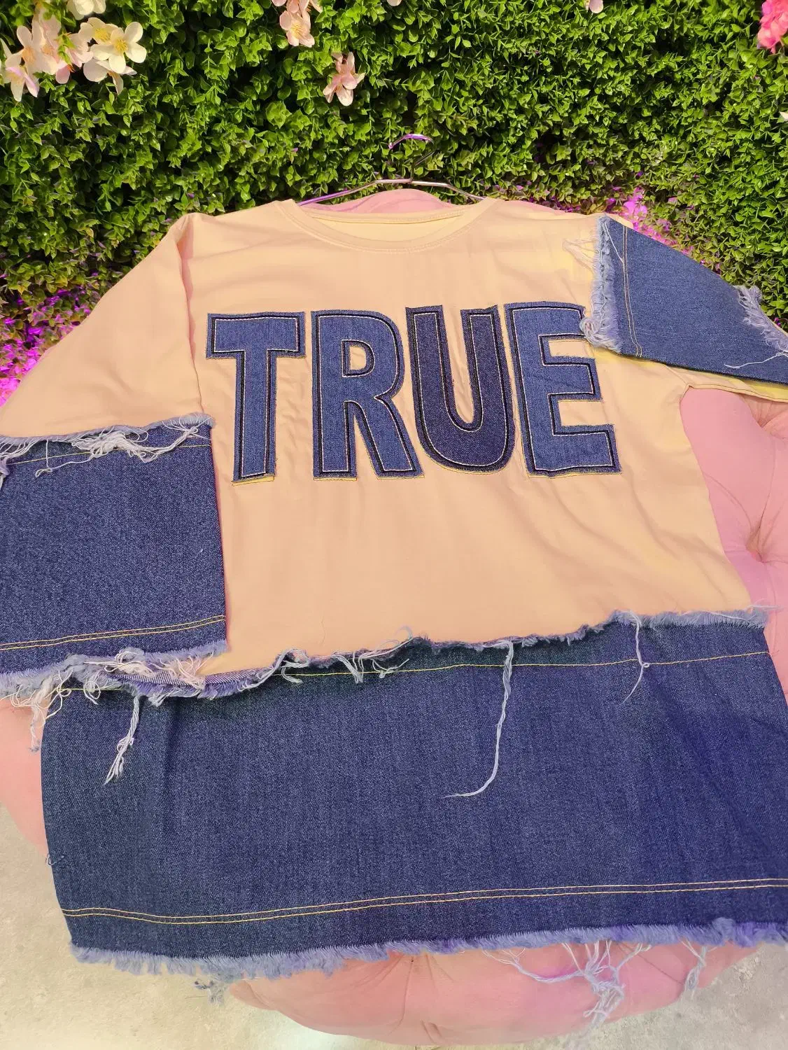 جین لش|لباس|کاشان, رجایی|دیوار