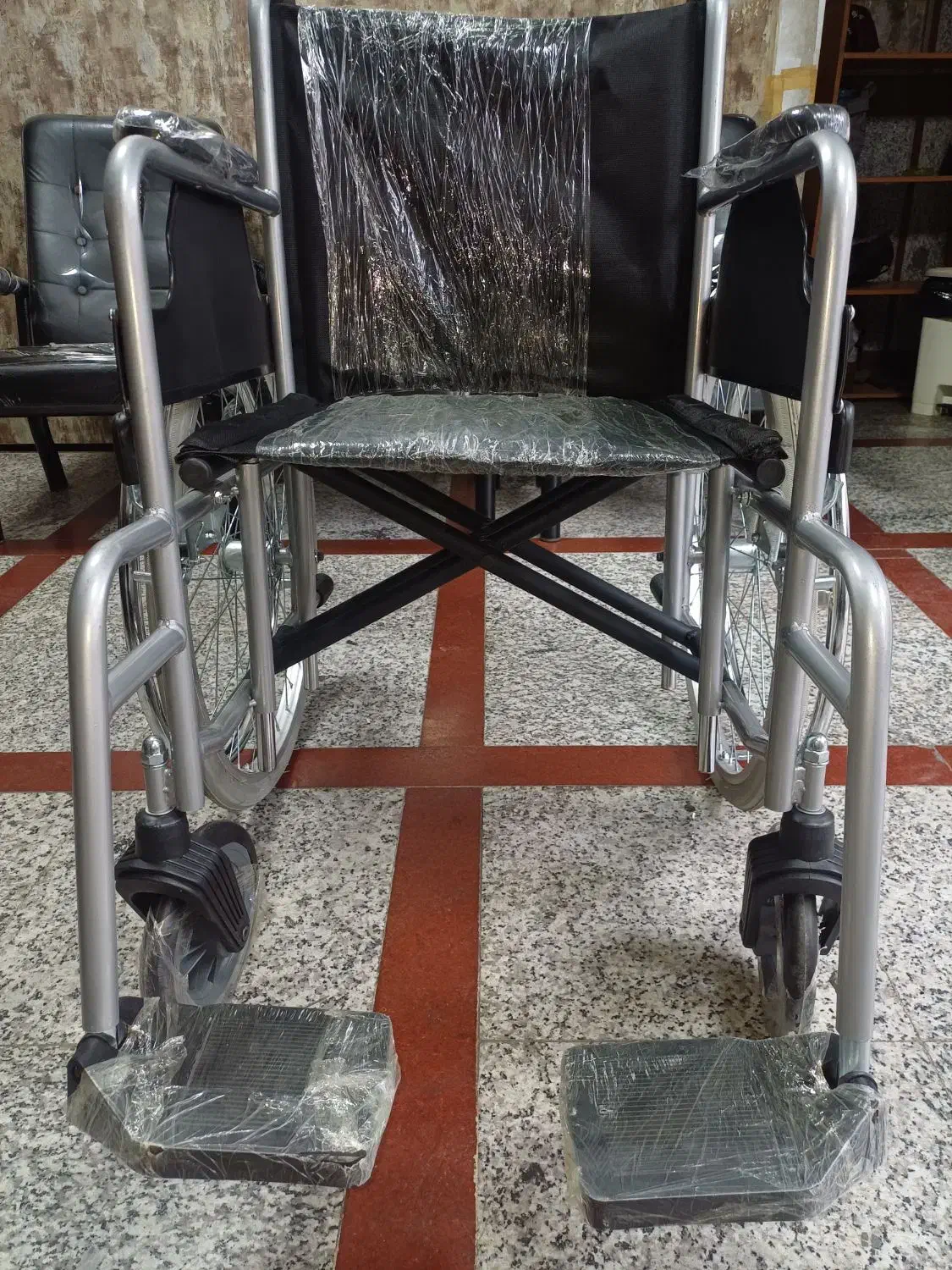 ویلچر تاشو|آرایشی، بهداشتی، درمانی|رشت, چله خانه|دیوار