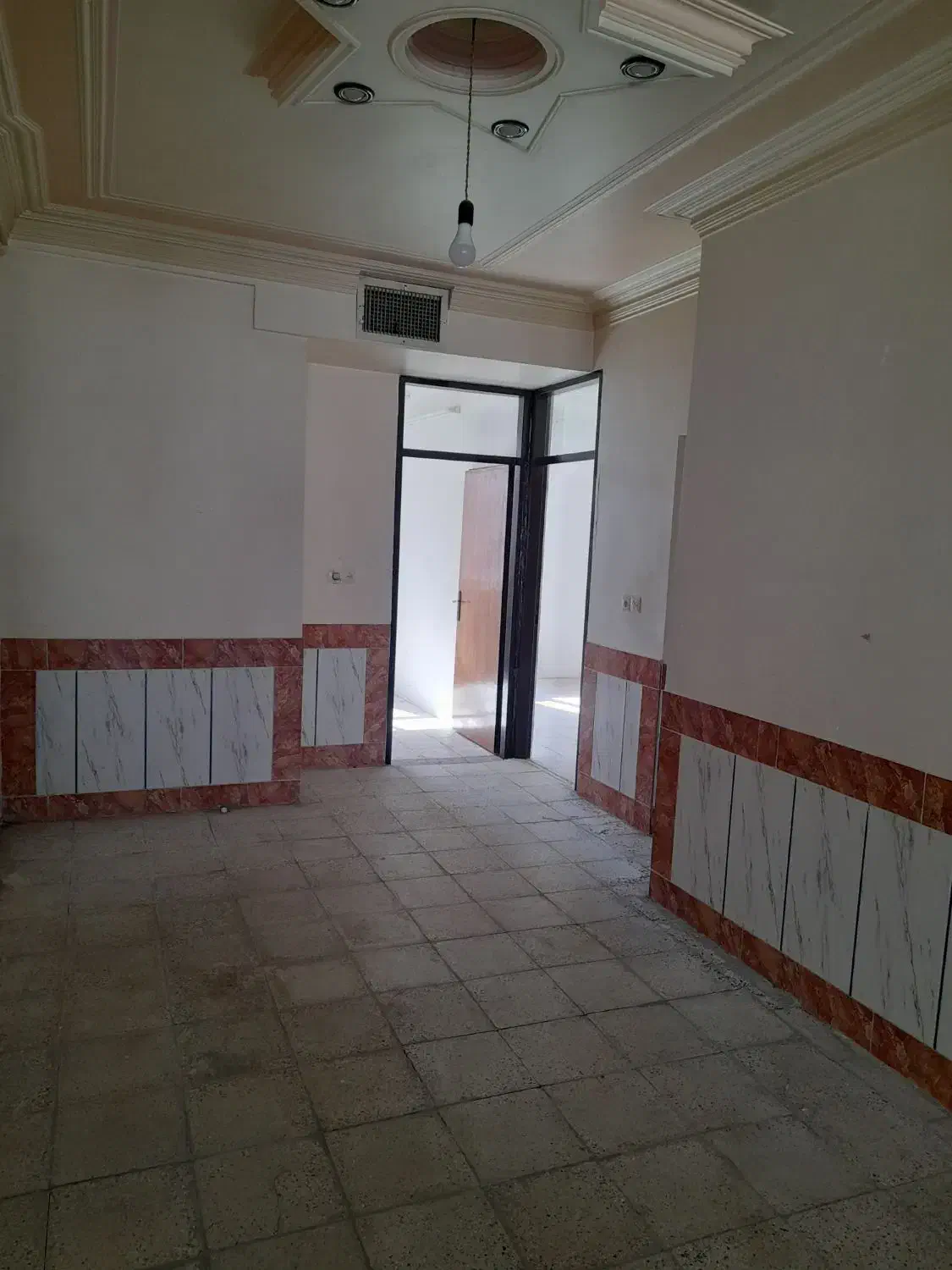 اجاره‌ حیاط  غلامی بلوار آزادی روبروخیابان کارگر|اجارهٔ خانه و ویلا|اسفراین, |دیوار