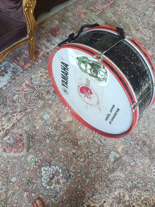 طبل|درام و پرکاشن|مشهد, حجاب (شهرک غرب)|دیوار