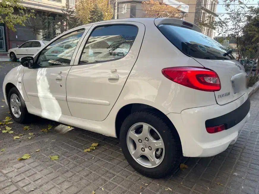 ۲۰۷ اتوماتیک سقف فلز صفر*|خودرو سواری و وانت|تهران, شهرک غرب|دیوار