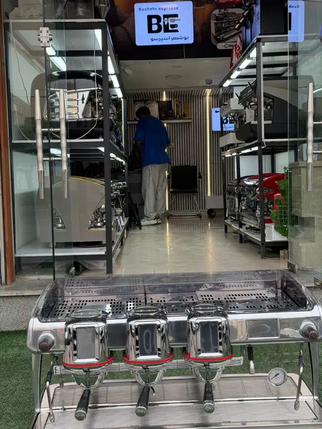 اسپرسوساز صنعتی کارکرده و آسیاب قهوه|کافیشاپ و رستوران|بوشهر, |دیوار