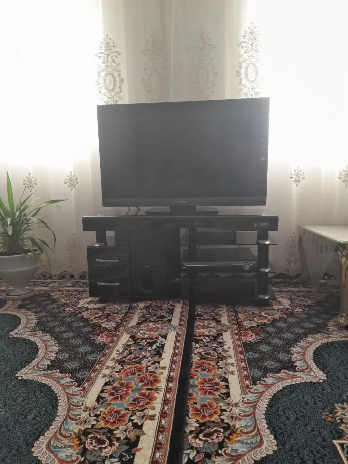 تلویزیون ال اس دی ۴۰اینچ|تلویزیون و پروژکتور|سبزوار, هویزه|دیوار