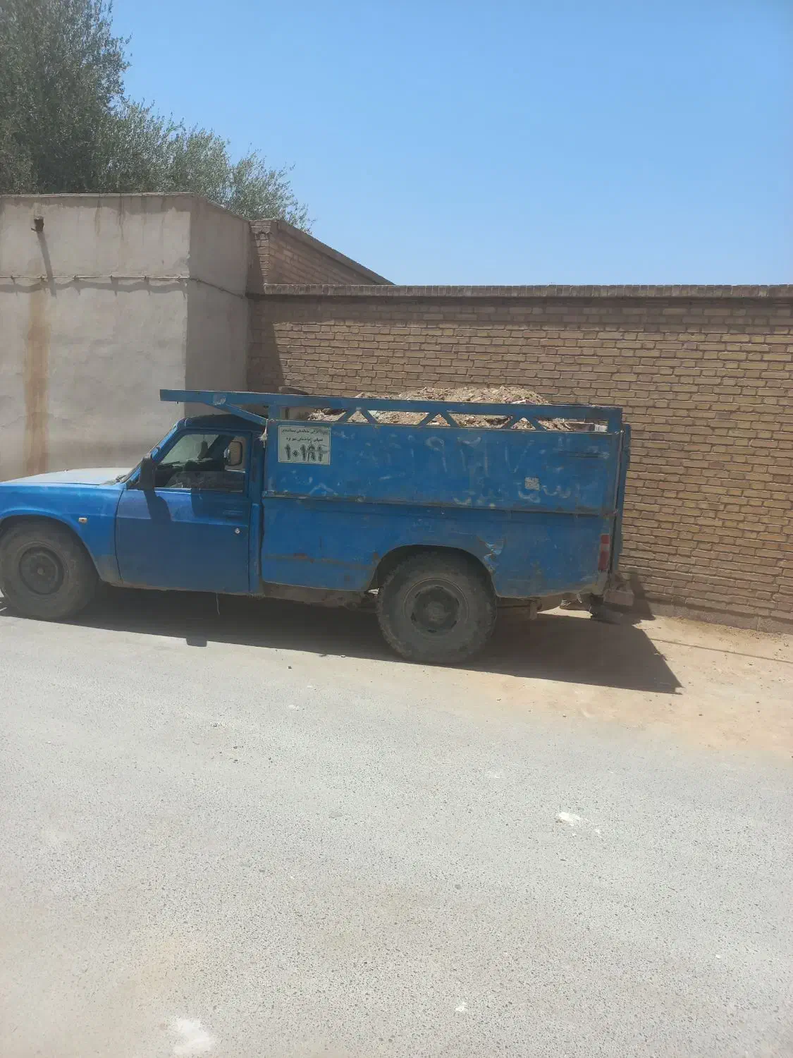 نیسان کمپرسی  ماسه اجرسیمان گچ  نخاله  کارگر|خدمات حمل و نقل|یزد, |دیوار