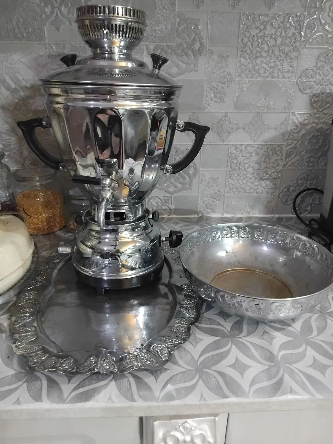 سماور و چراغ نفتی|کلکسیون اشیاء عتیقه|یزد, |دیوار