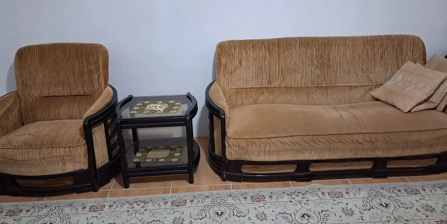 مبل و جلو مبلی|مبلمان خانگی و میز عسلی|رشت, سیا اسطلخ|دیوار